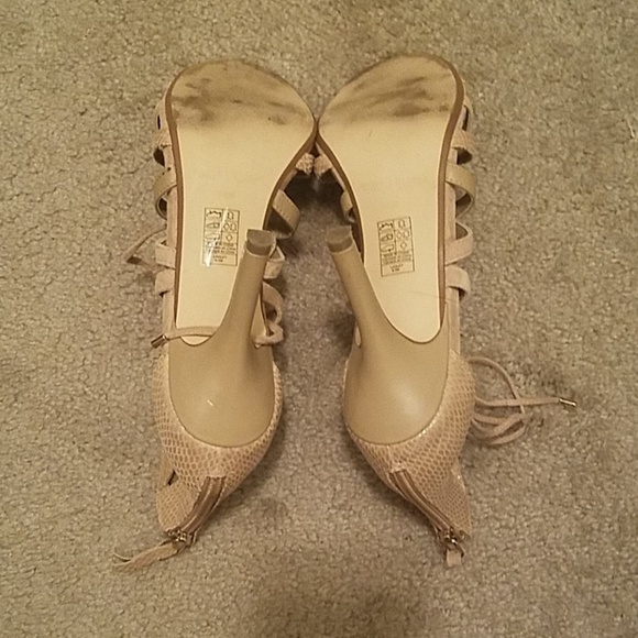 WHBM Heels - Picture 4 of 8